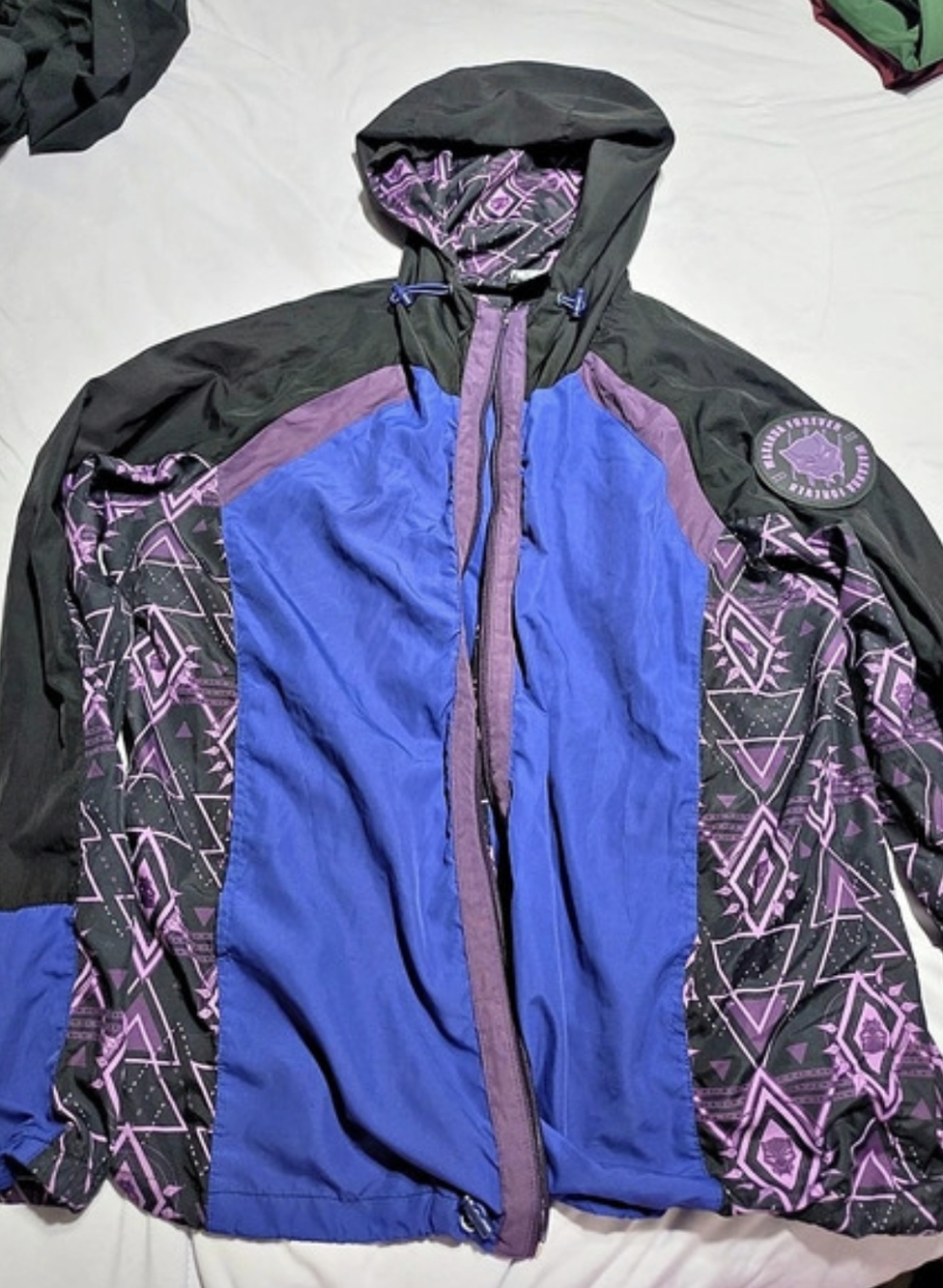 Marvel Black Panther Women's Her Universe windbreaker Jacket